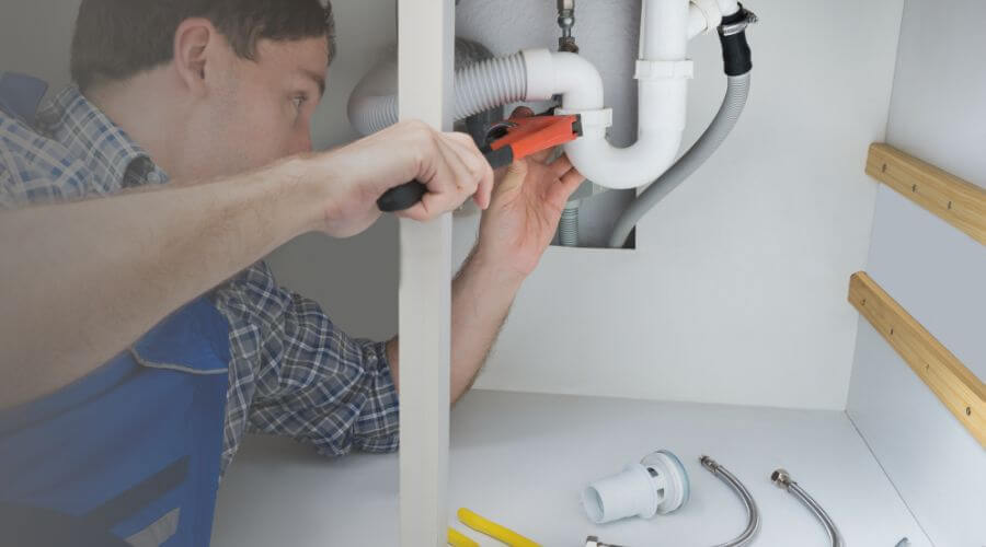 Expert burst pipe repair services in Needham, IN